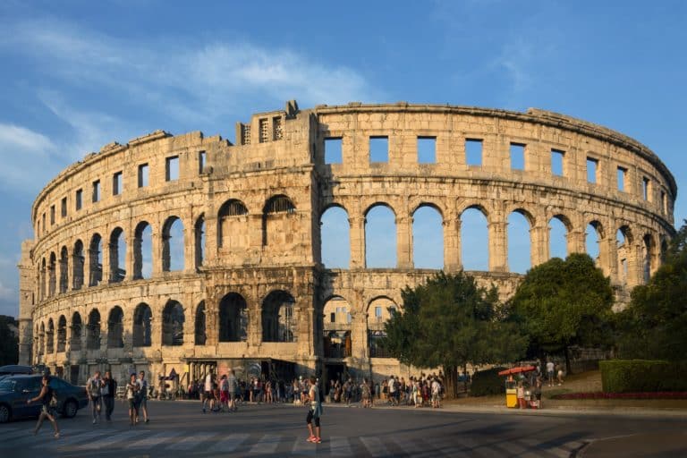 arena u puli